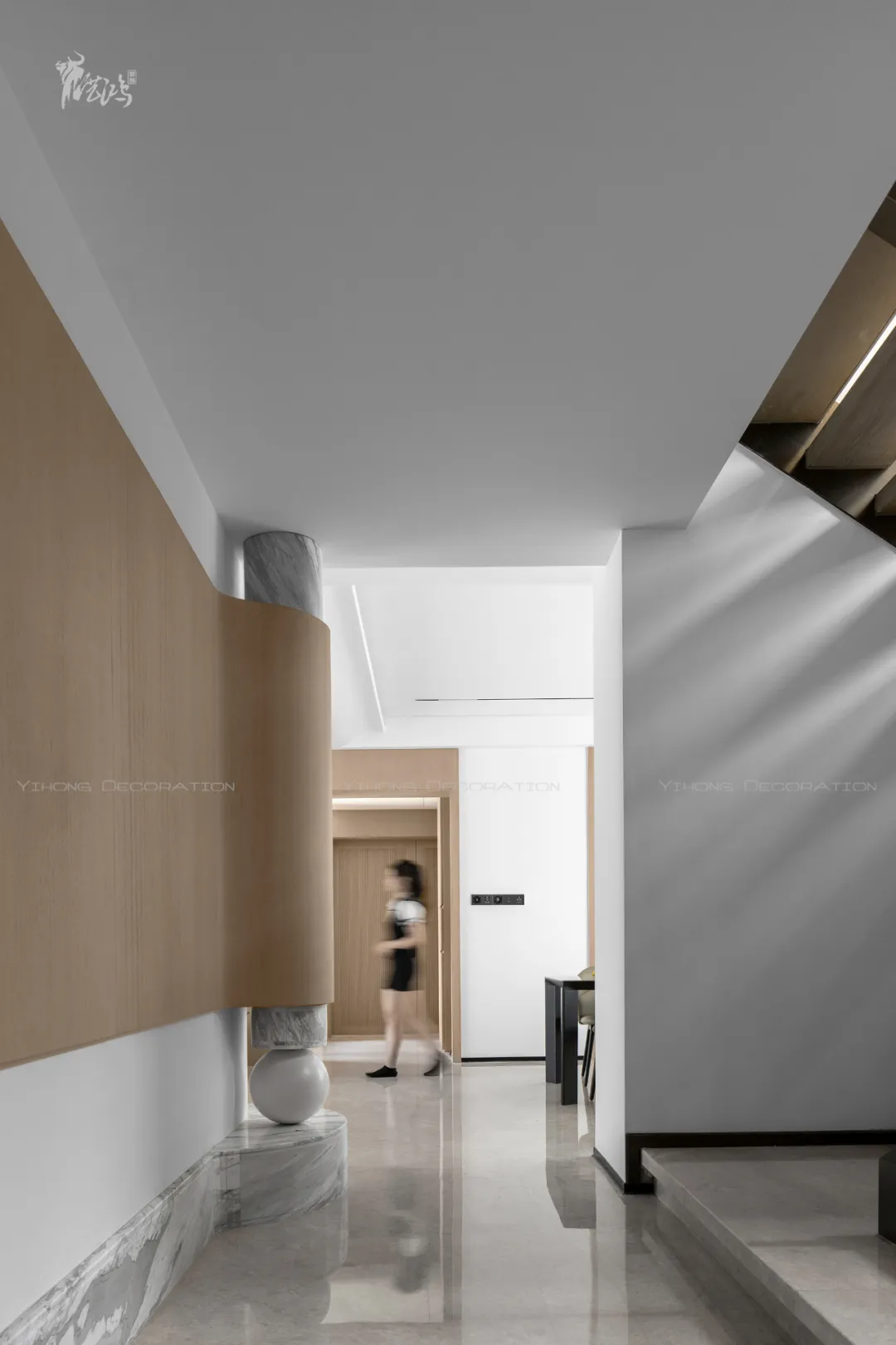 艺鸿实景 | 248㎡简约复式,森林之境!(图2) 艺鸿实景 | 248㎡简约复式,森林之境!(图2)