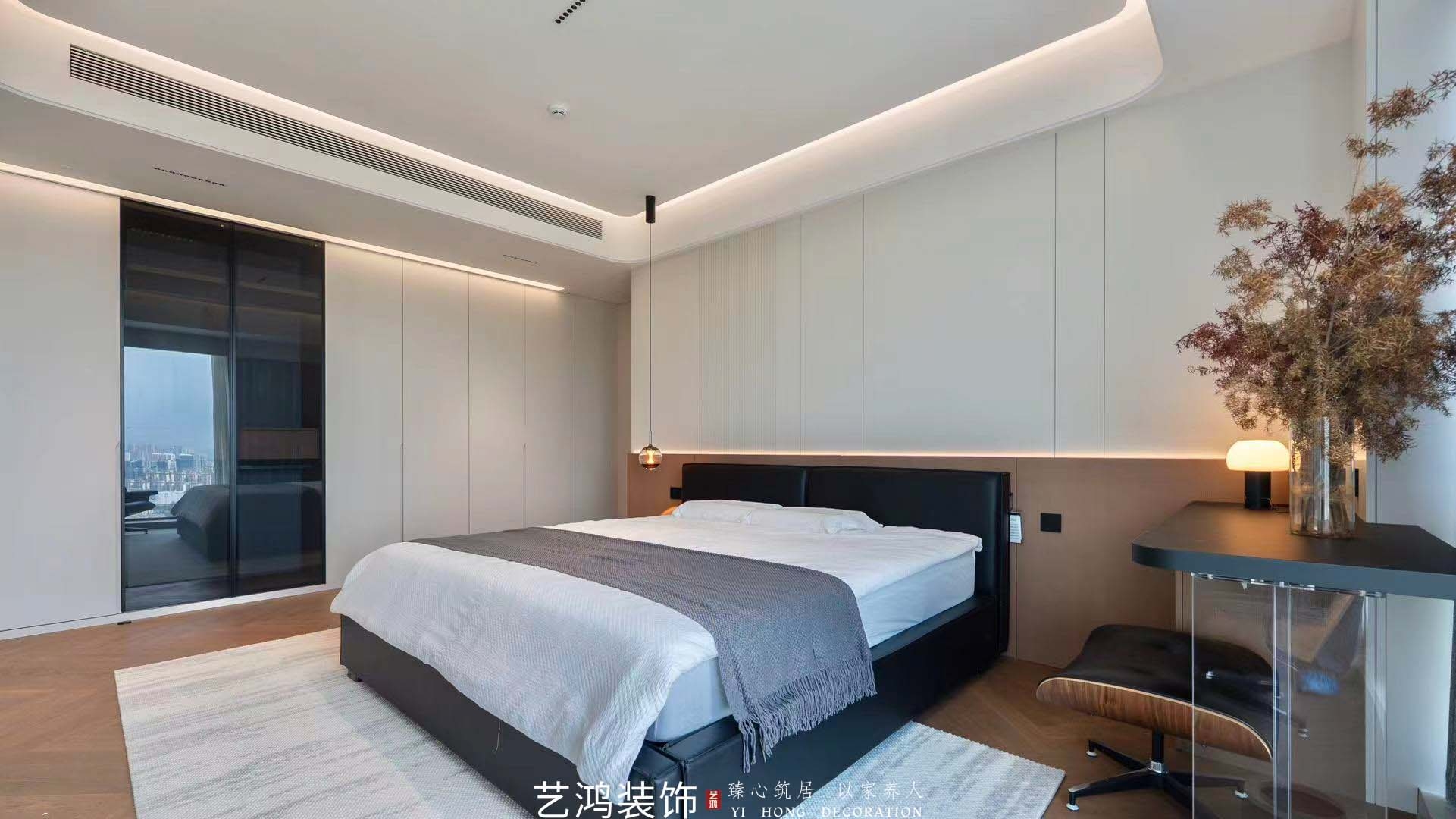 200㎡做出300㎡的尺度感丨意式极简江景大平层(图18)